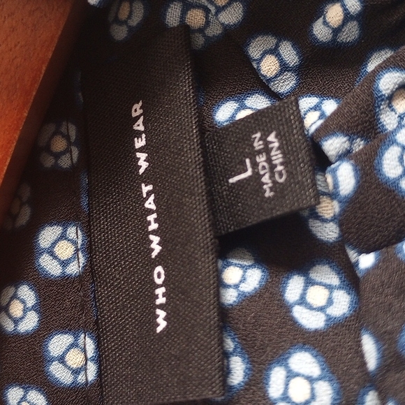 Who What Wear sleeveless blouse - Picture 8 of 9